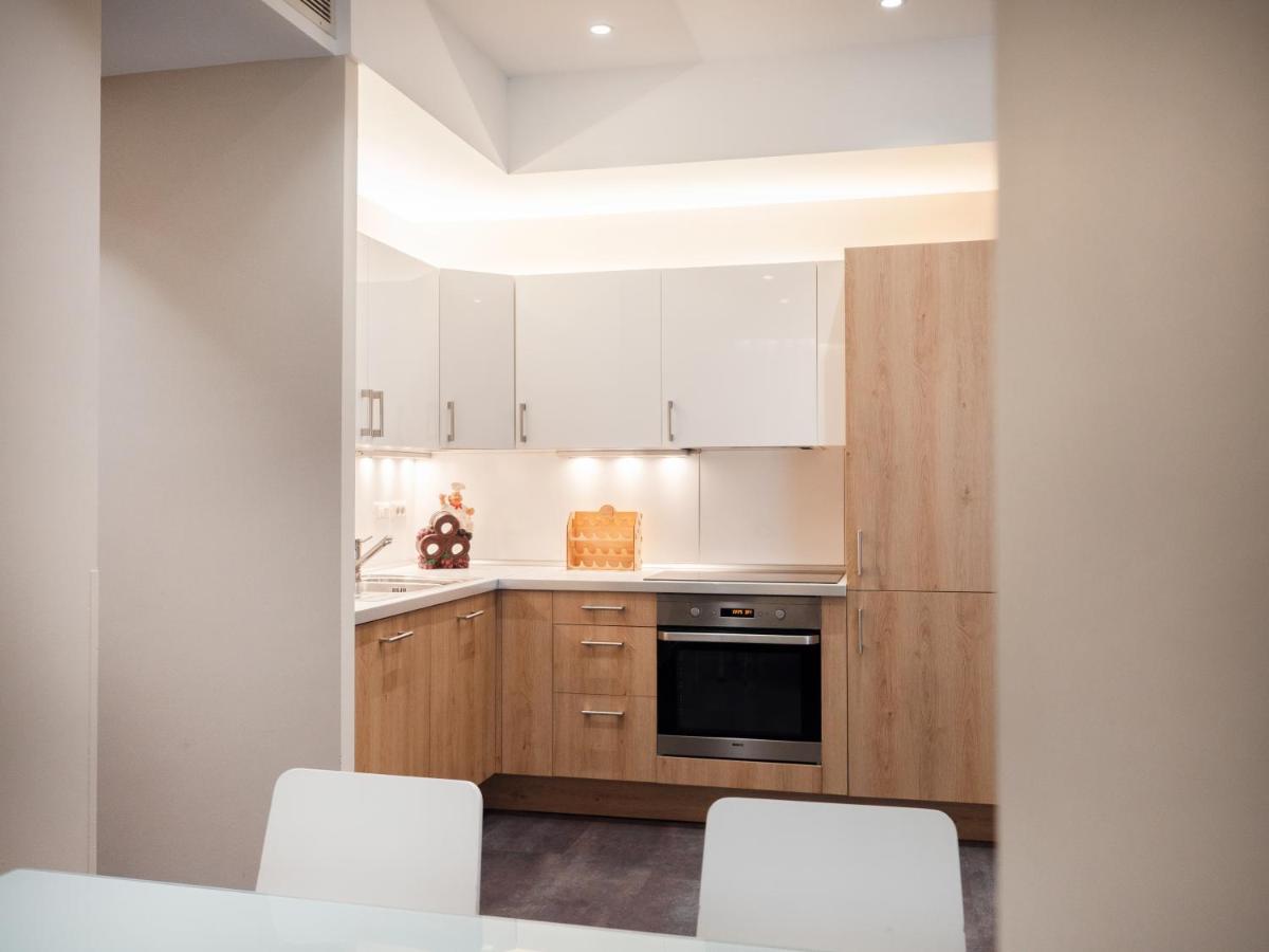 Lake Drive Rooms&Apartments 地拉那 外观 照片