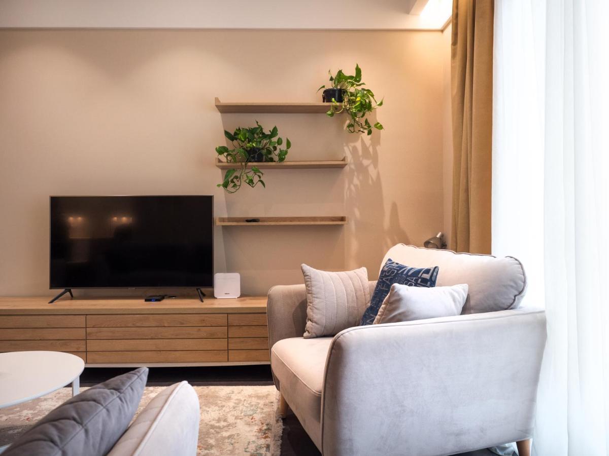 Lake Drive Rooms&Apartments 地拉那 外观 照片